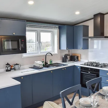 Dodd - Uk42499 Holiday home *